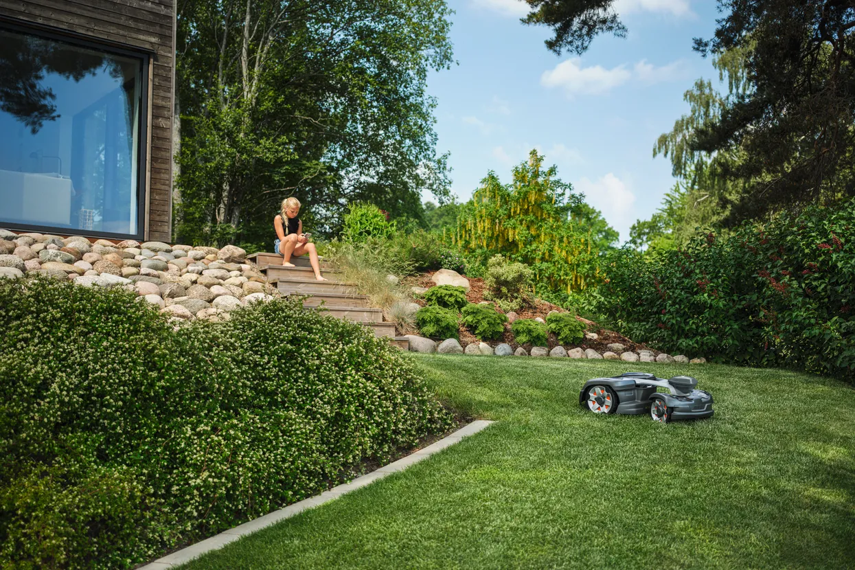 Husqvarna Automower® 435X AWD NERA med kabelfri teknologi – Image 7